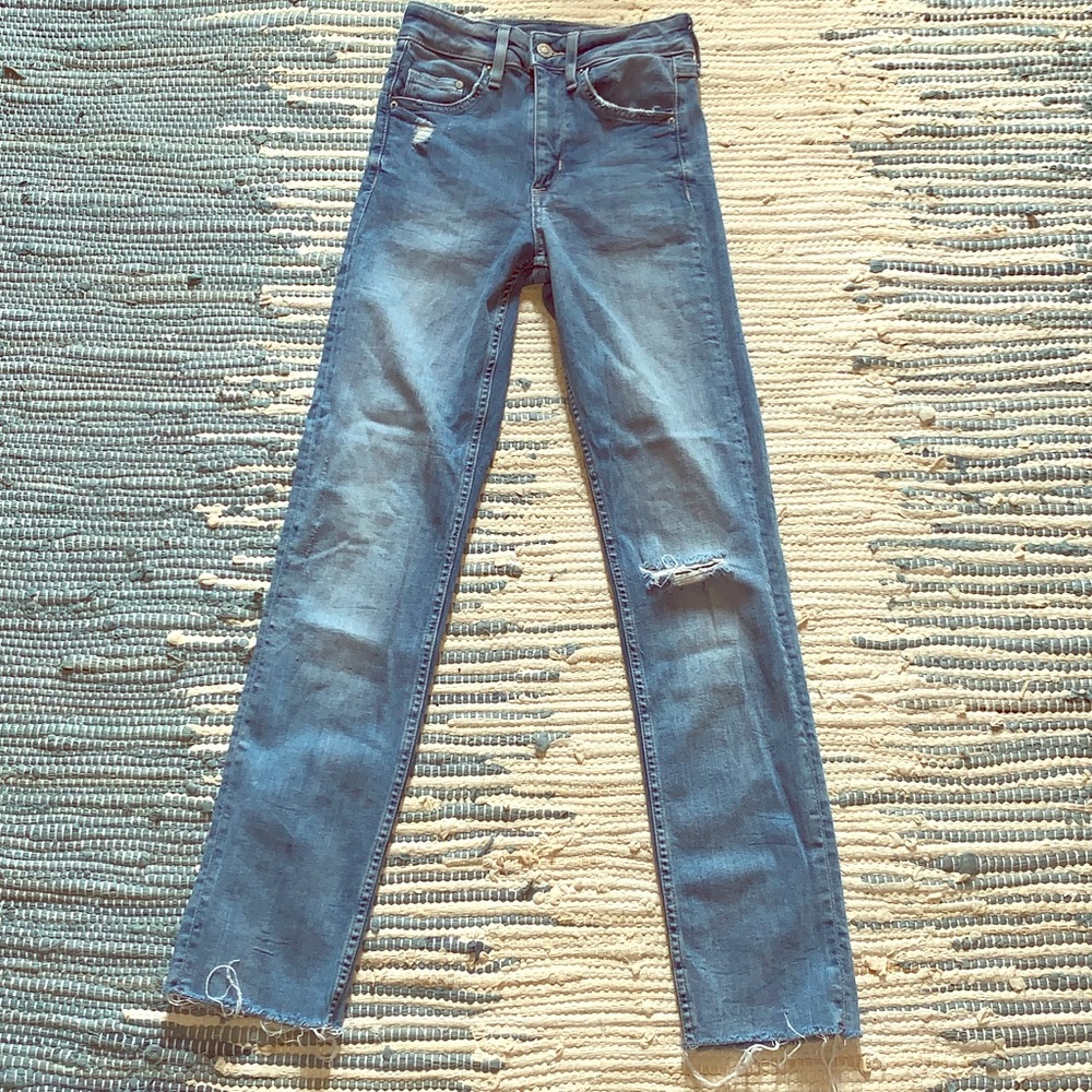 H&M size 25 light wash denim
